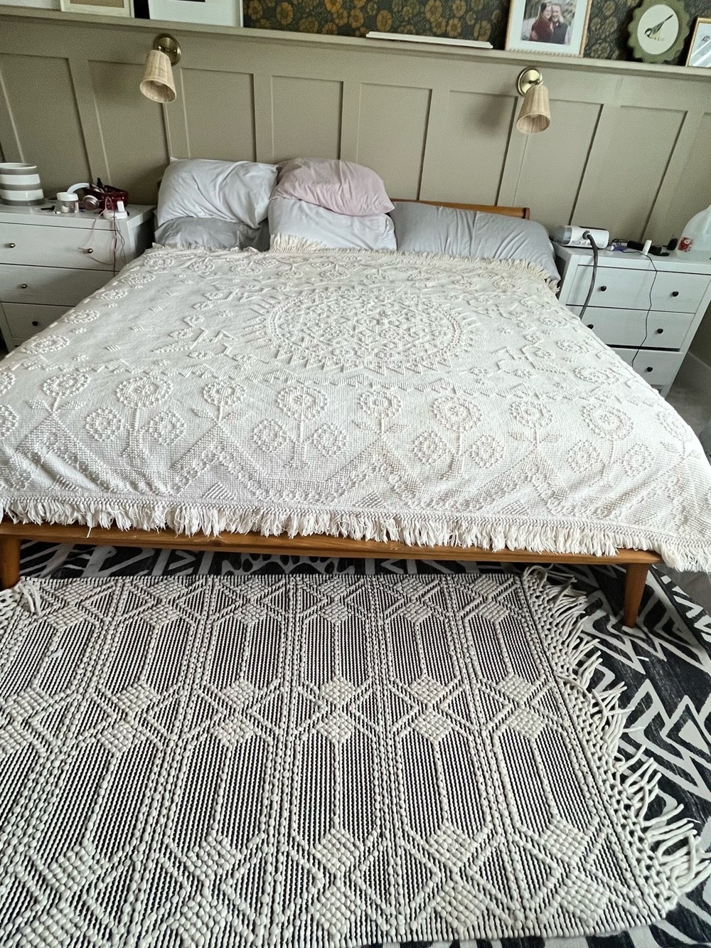 Morgan-Jones Minuet Cotton Chenille Twin/Full Bedspread Size 70” x 105” in Ivory - Picture 5 of 10